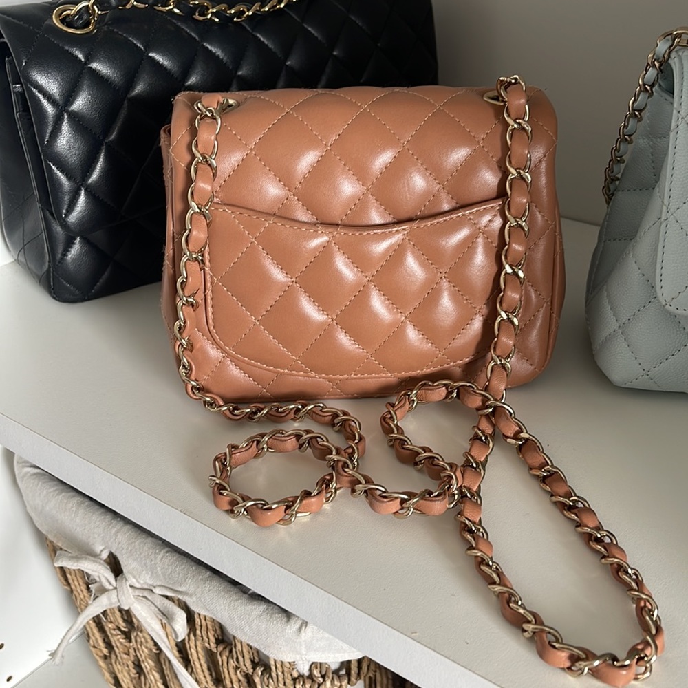 Chanel Mini Flap - Picture 3 of 5